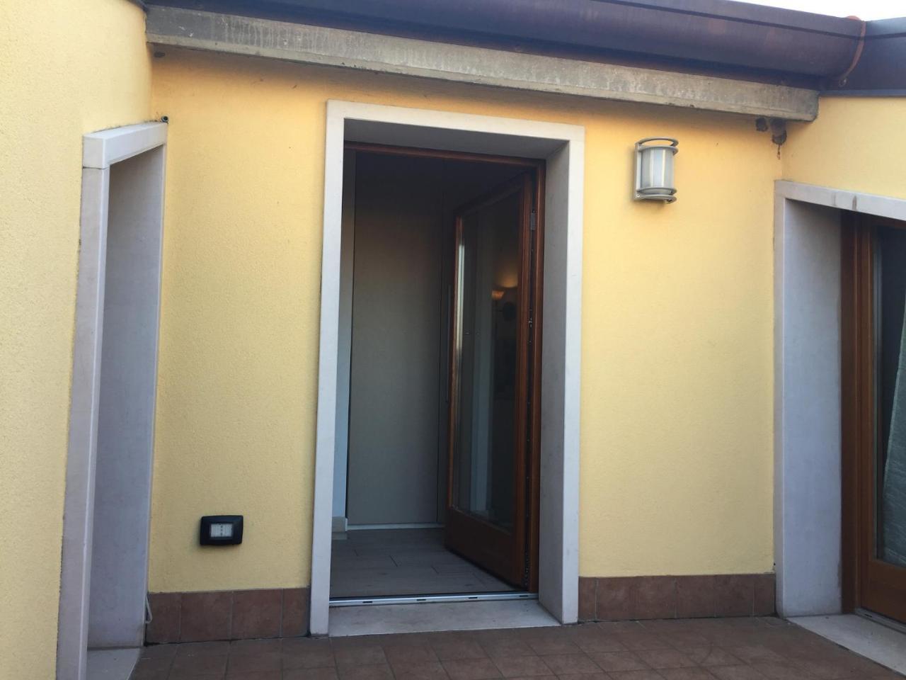 Apt.5 Delle Rose Appartamento Peschiera del Garda